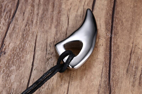 Pendentif Dent de Loup (Acier)