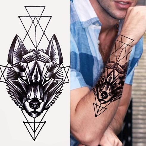 Tatouage Loup Géométrique