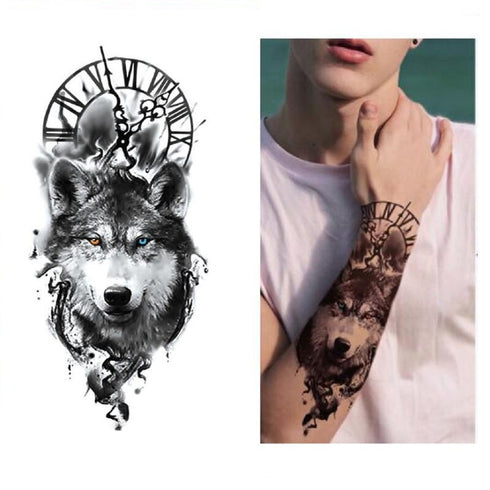 Tatouage Loup Solitaire